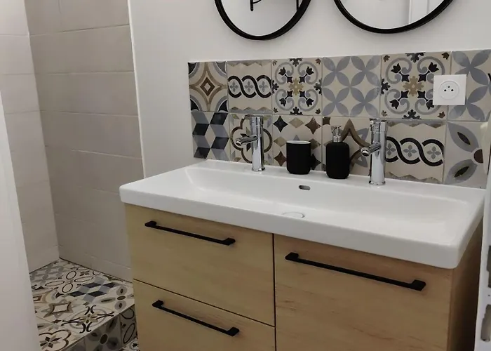 Les Citronniers Et Les Mimosas *