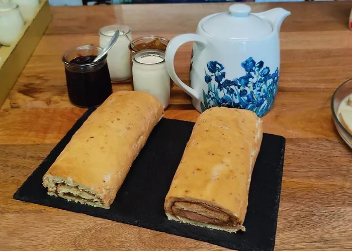 Les Citronniers Et Les Mimosas * Hyères